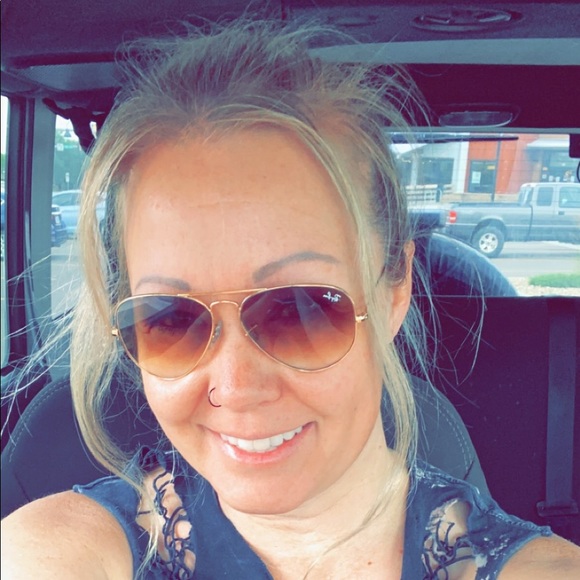 Meet your Posher, Stacy - Picture 1 of 1